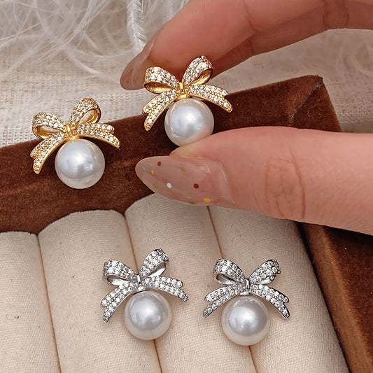 Chérie Bow Pearl Studs