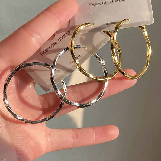 Helia Twisted Gold Hoops
